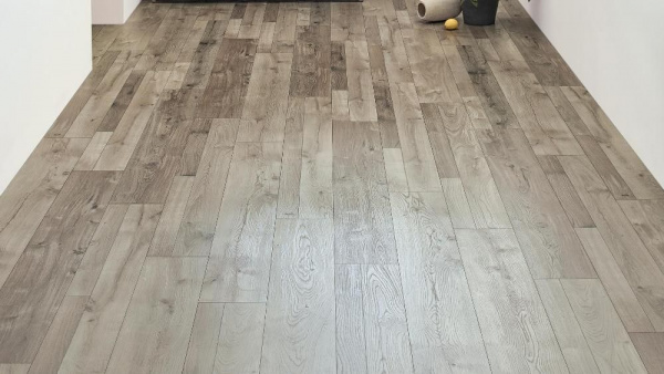 Ламинат KAINDL Natural Touch Стандарт Дуб Коло